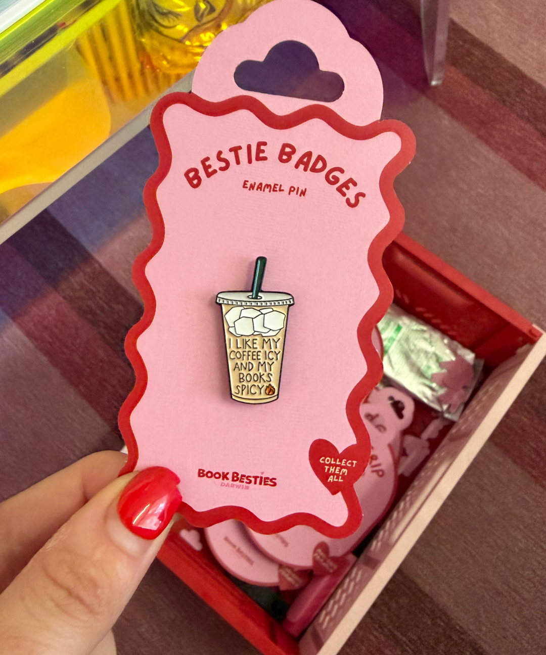 bestie badges - drinks icy & books spicy