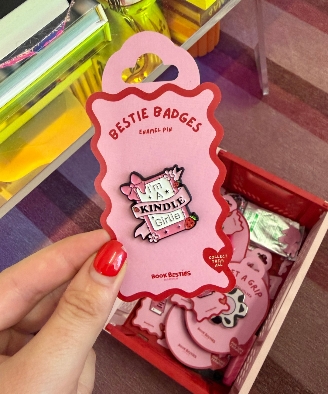 bestie badges - kindle girlie floral